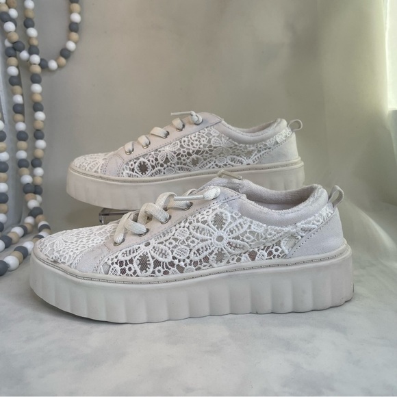 Roxy Sheilahh White floral Lace Low-Top Sneakers size 6.5 - Picture 7 of 10